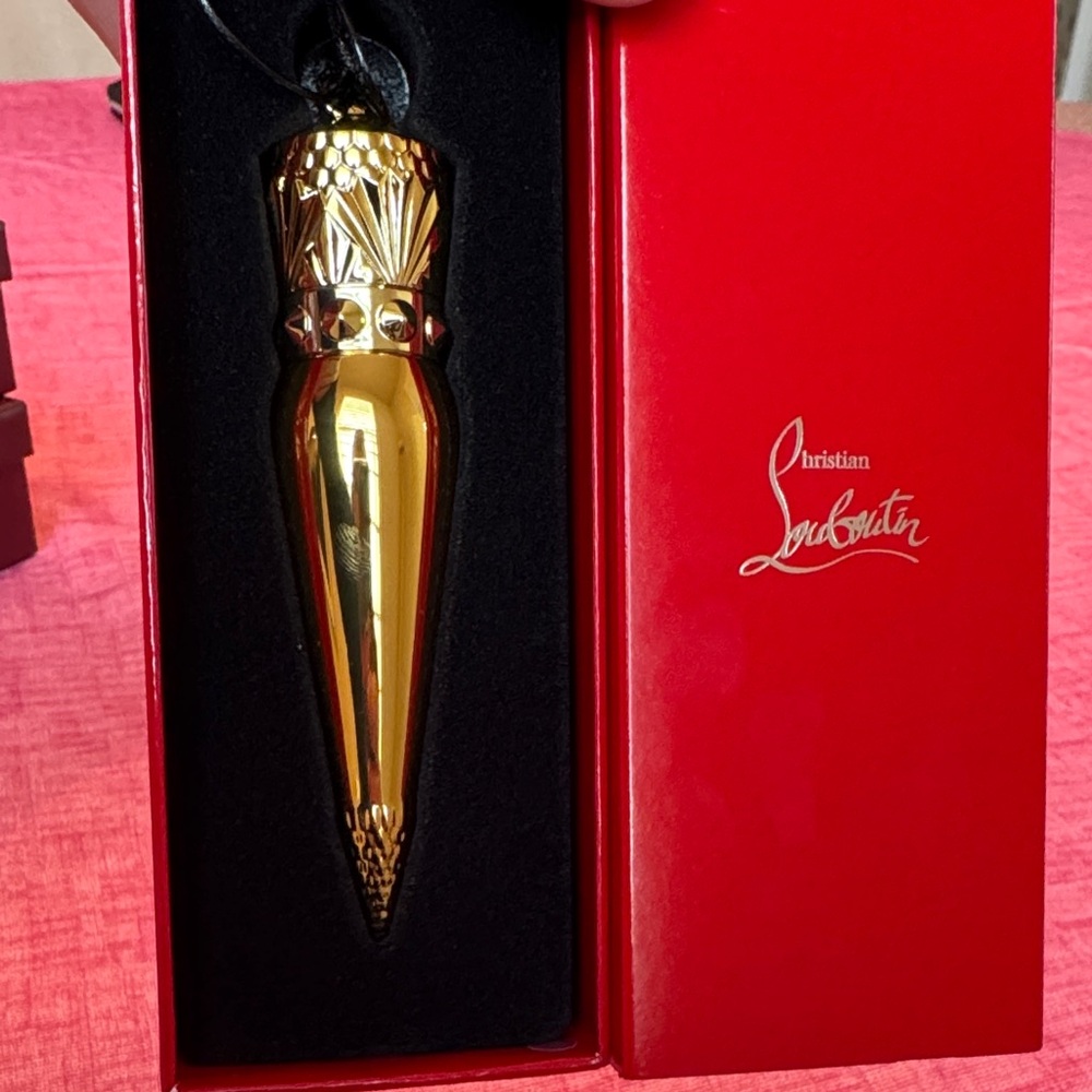 Christian Louboutin Silky Satin Rouge Louboutin 001 Lipstick NWT